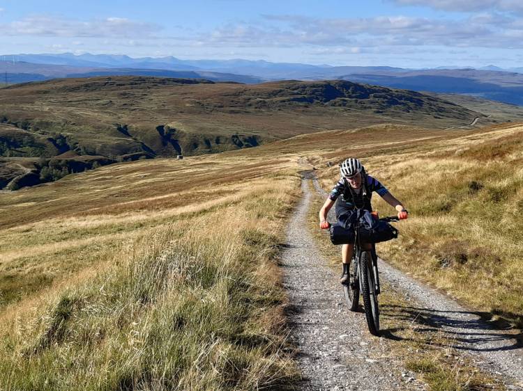 06f5e8ae-c4c4-4acf-b899-349ea24f3175